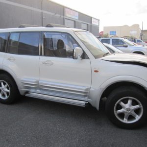 2002 Mitsubishi Pajero - 07